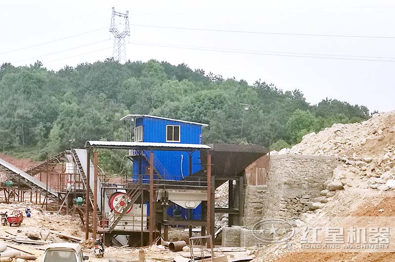 小型石头破碎机成套多少钱？（内附现场生产视频）
